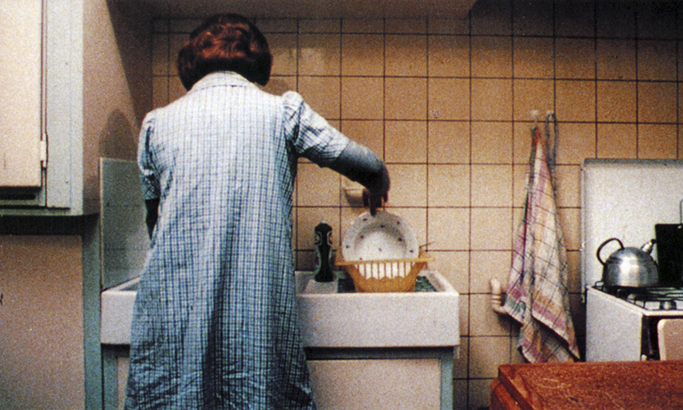 Jeanne Dielman, 23 quai du Commerce, 1080 Bruxelles (Chantal Akerman, 1975)